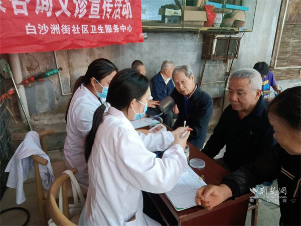 義診現(xiàn)場(chǎng)。.jpg